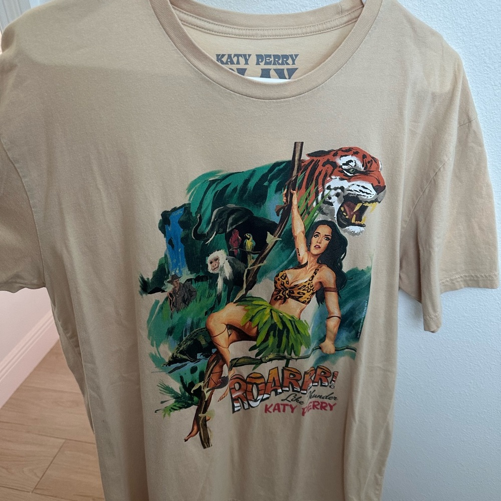 Katy Perry PLAY tshirt